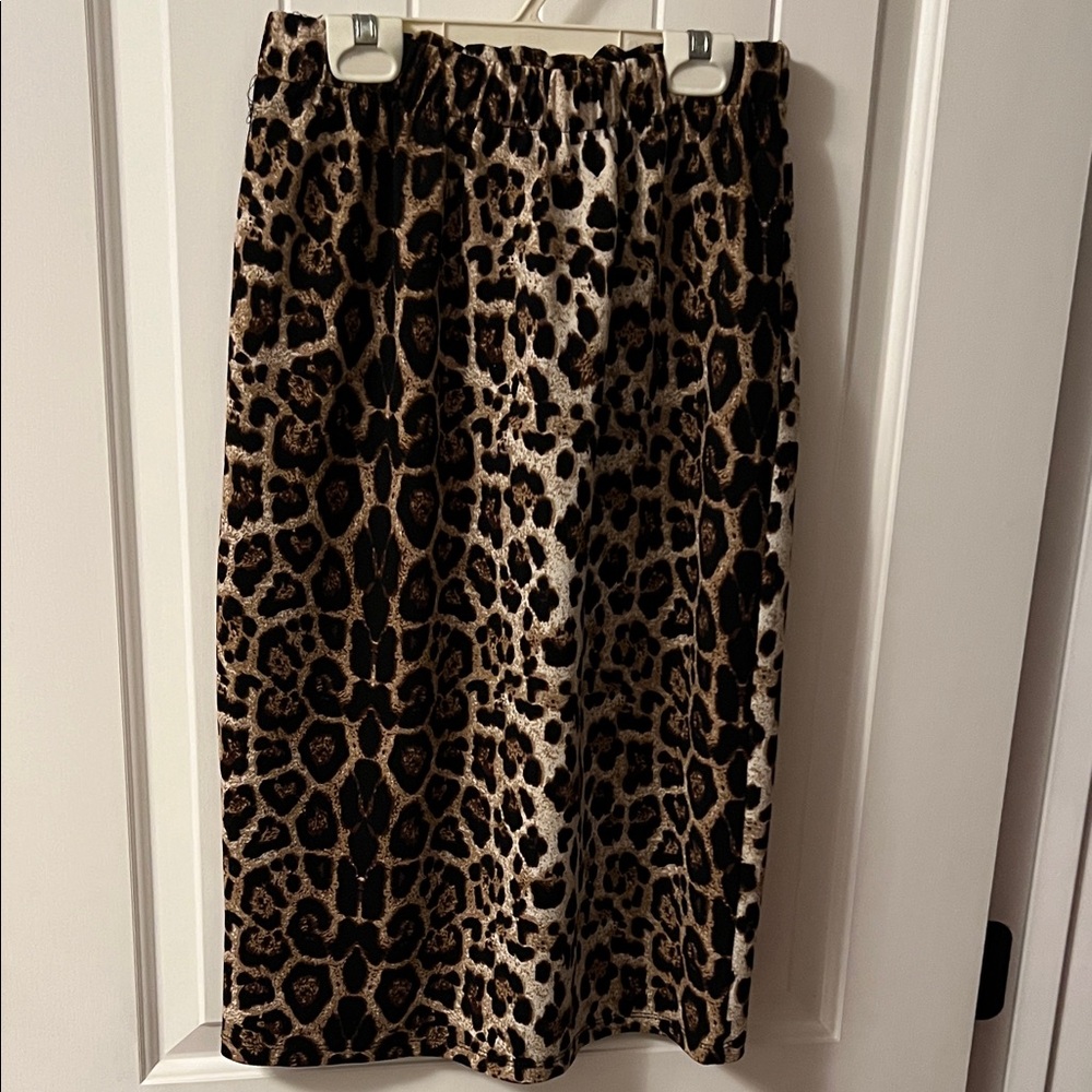 Zadie B’s Leopard Print Midi Skirt, Size Large